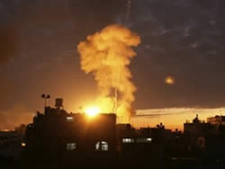 Frappe de l'armée de l'air israélienne au Nord de la bande de Gaza (Palestine-Info, 21 juin 2012)