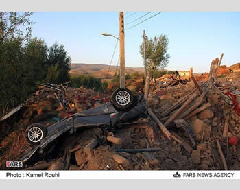 Aftermath of the earthquakes in northwestern Iran