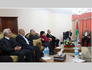 Ismail Haniya meets in his office in Gaza City with members of the Palestinian central elections committee (Filastin Al-'An, January 30, 2013).