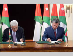 Mahmoud Abbas et le Roi Abdallah signent l'accord de responsabilité jordanienne des lieux saints musulmans à Jérusalem (Agence de presse Wafa, 31 mars 2013)