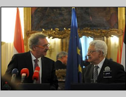 Mahmoud Abbas and Luxembourg's foreign minister (Wafa.ps, February 13, 2015).