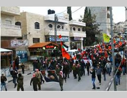 Militärparaden der Demokratischen Front zur Befreiung Palästinas in Abu Dis und Tubas