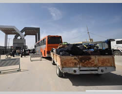 Pictures taken after the Rafah crossing was temporarily opened (Paltoday.ps, March 9, 2015).