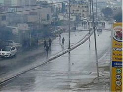 Enfrentamientos en el campamento de regugiados Balata en Nablus entre jóvenes y las fuerzas de seguridad palestina (página facebook PALDF, 21 de marzo de 2015)