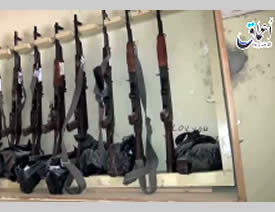 Kalashnikovs left by Syrian soldiers at the T-3 pumping station (ISIS-affiliated Facebook account, May 21, 2015). 