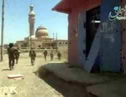 ISIS operatives in the south of the city of Baiji. 