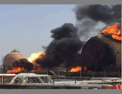 The burning gas reserves at the plant north of Baghdad (Iraqi News Agency IBN News, May 15, 2016).