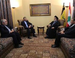 Abdollahian (second from left) meets with Nasrallah (Fars, January 24, 2017).