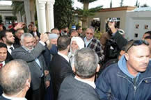 Ismail Haniya meets with civilians in Sidi Bouzid (Hamas' Palestine-info website, January 6, 2012) 