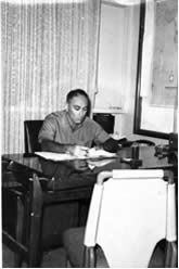 Meir Amit at his desk