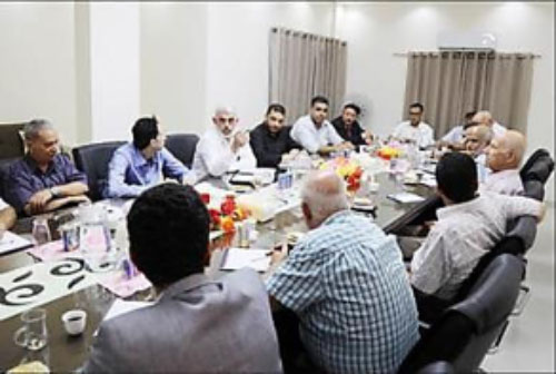 Yahya al-Sinwar meeting with Palestinian correspondents in the Gaza Strip (Hamas movement website, August 16, 2017).