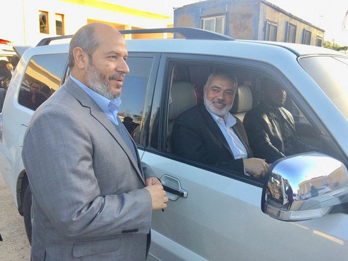 Isma'il Haniyeh and the Hamas delegation arrive in the Gaza Strip (Palinfo Twitter account, February 28, 2018).