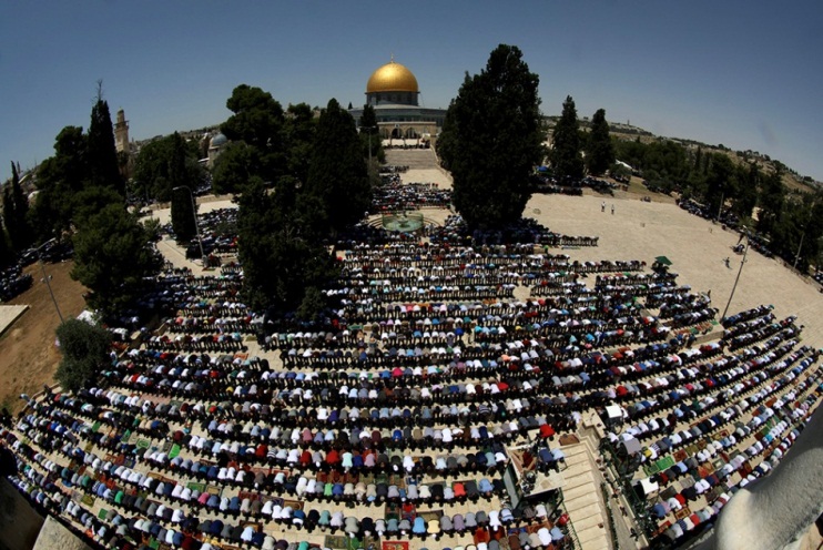 Das erste Freitagsgebet des Monats Ramadan auf dem Tempelberg war den im Gazastreifen Getöteten gewidmet (Wafa Nachrichtenagentur, 18. Mai 2018)