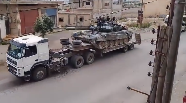 The Syrian army reinforcing its troops. Right: Syrian army tank en route to the Daraa area. Left: Rocket launcher (Butulat Al-Jaysh Al-Suri, June 9, 2018)