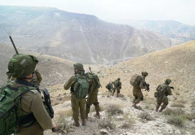 IDF forces searching the area where seven bodies of ISIS operatives were found in the southern Syrian Golan Heights.