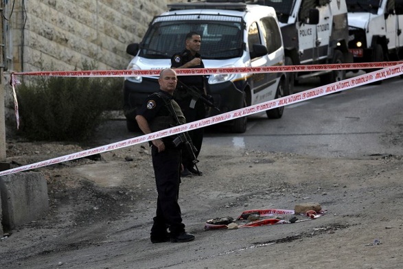 La scène de l'attaque à l'arme blanche à Kiryat Arba (Page Facebook Shehab, 3 septembre 2018). 