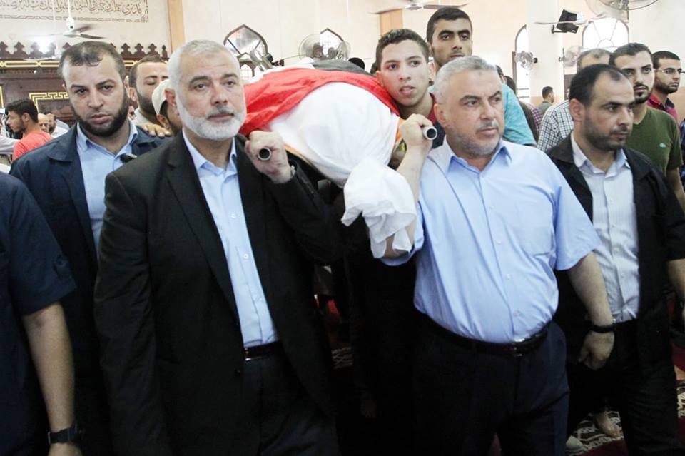 Ismail Haniya and other senior officials of Hamas and the security services attending the funeral (Hamas’s website, September 6, 2018)