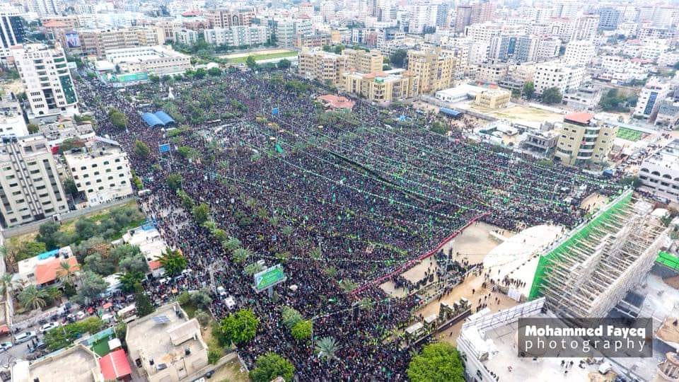 The mass rally in Gaza City (Facebook page of photographer Anas Jamal al-Sharif, December 16, 2018).