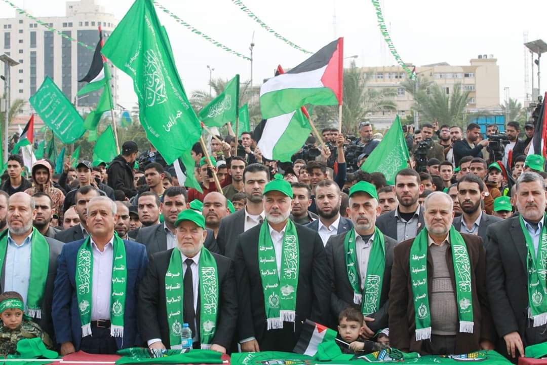 Senior Hamas figures Isma'il Haniyeh (fourth from left and Yahya al-Sinwar (fifth from left) at the rally (Palinfo Twitter account, December 16, 2018).