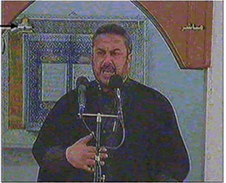 Ismail Radwan delivering the Friday sermon, calling on his audience to “liberate” Palestine and kill the Jews (Palestinian TV, March 30, 2007)