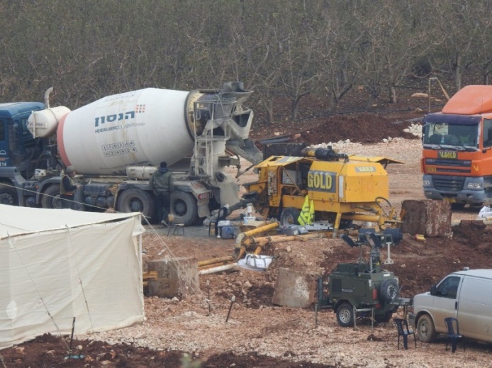 IDF forces continue filling the tunnels with concrete (Metulla area) (Ali Shoeib's Twitter account, December 26, 2018).