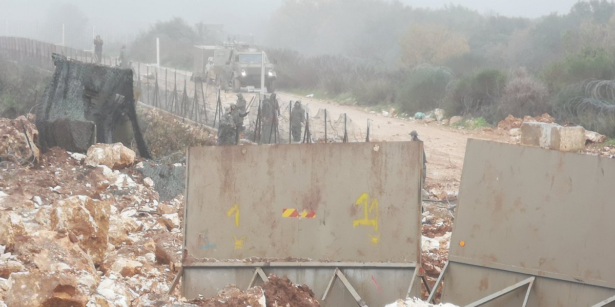 IDF forces continue activities on the Lebanese border in the region of the Israeli community of Shtula, near the village of Ayta al-Shab after blowing up the Hezbollah attack tunnel nearby (Ali Shoeib's Twitter account, December 27, 2018).