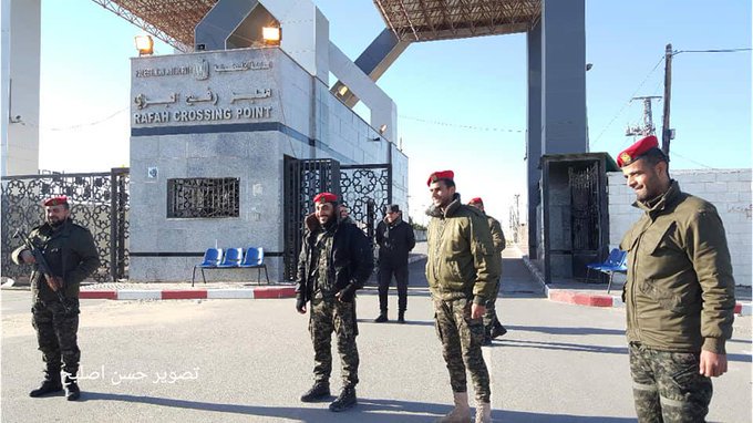 Hamas security force operatives enter the Rafah Crossing after the PA personnel evacuated the site (Palinfo Twitter account, January 7, 2019).