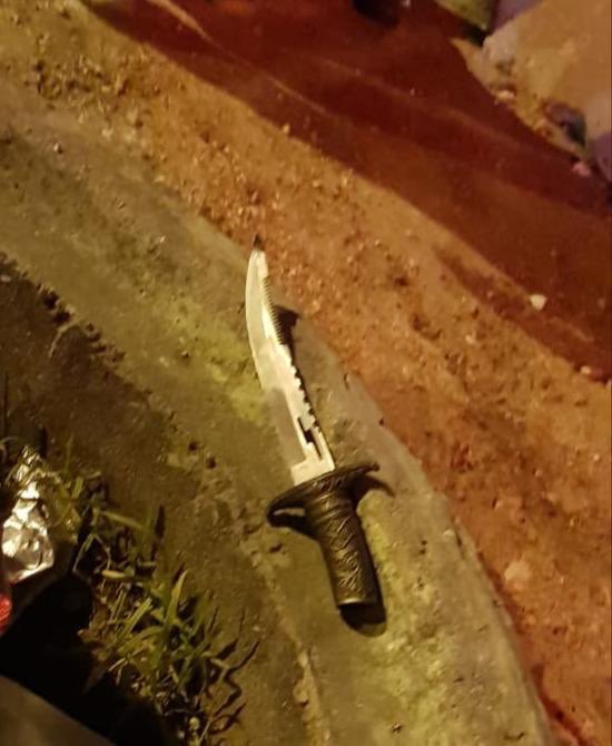 The knife the terrorist planned to use to carry out the stabbing attack (IDF Twitter account, January 21, 2019).