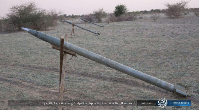 Des roquettes sur le point d'être tirées sur l'aéroport de la ville de Diffa et la base de l'armée nigérienne (Shabakat Shumukh, 14 avril 2019)