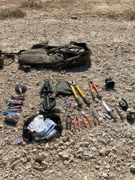 The weapons and equipment found in the possession of the four terrorists (IDF spokesman, August 10, 2019). 