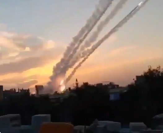 Palestinian video of rockets fired from the Gaza Strip into Israeli territory (Palinfo Twitter account, February 23, 2020).