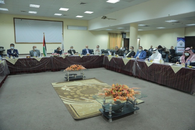 The council of religious sages and muftis meets in the Gaza Strip with the administrative emergency committee (website of the ministry of Muslim endowments in Gaza, April 20, 2020).