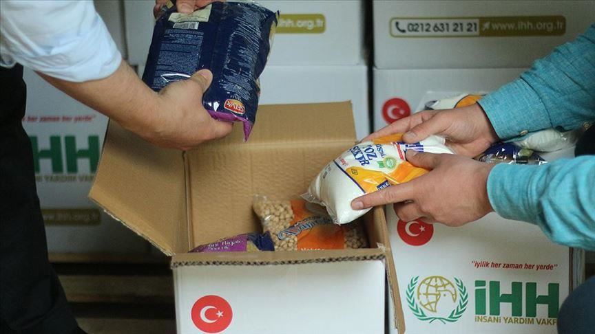 Food packages distributed by IHH in the Gaza Strip (al-Andalou News, April 26, 2020).