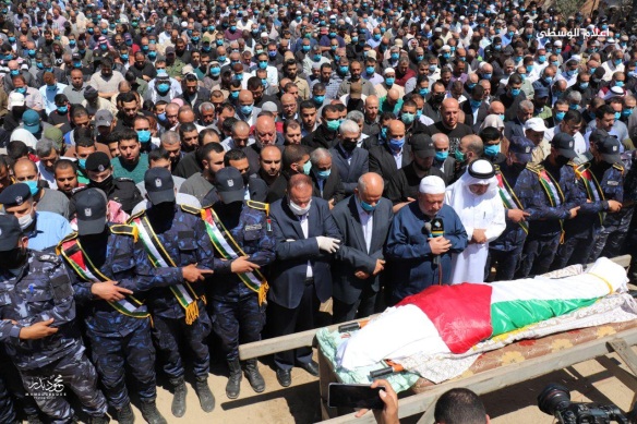 The funeral held for Ahmed al-Kader (Palinfo Twitter account, May 10, 2020).