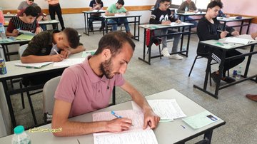 Gazan students take exams (Twitter account of journalist Hassan Aslih, May 30, 2020).