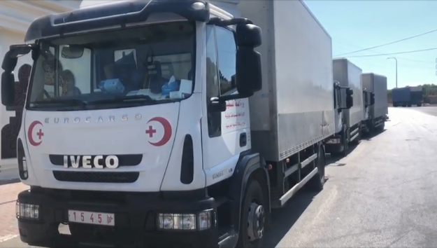 Delivering aid from the Palestinian ministry of health in Ramallah for the medical centers in Hebron (Facebook page of the Palestinian ministry of health, July 10, 2020)