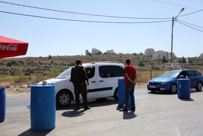 Tightening the lockdown in the Ramallah and al-Bireh district as Eid al-Adha begins (Wafa, July 31, 2020).