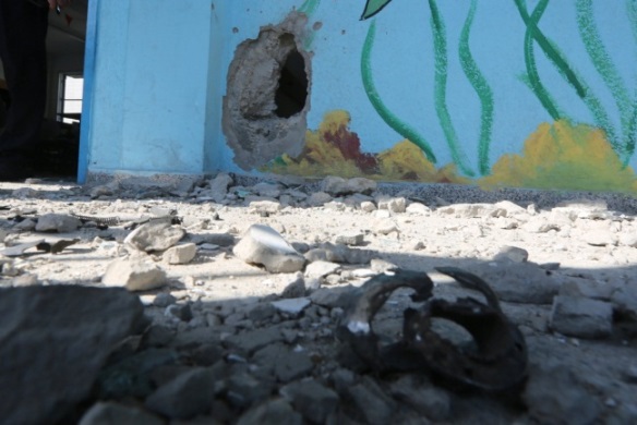 Damage done to the UNRWA school (Palinfo, August 13, 2020).