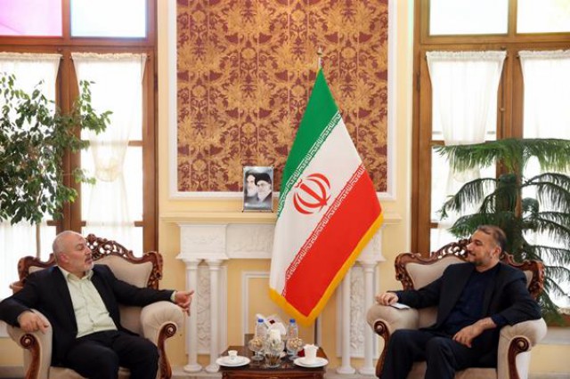 The meeting between the adviser on foreign affairs to the speaker of the Majlis with the head of Hamas’ representative office in Tehran (website of the Majlis, August 16, 2020)