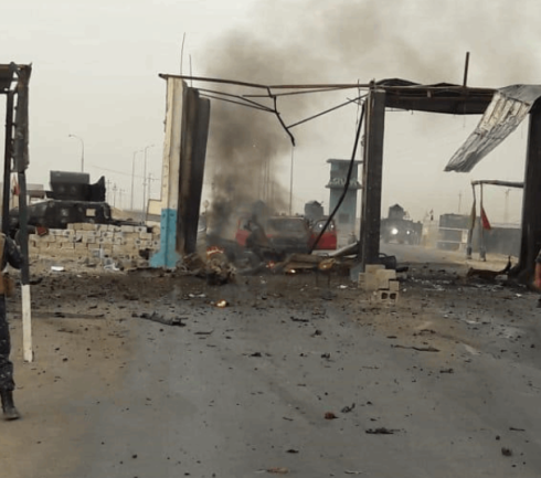 Point de contrôle des forces de sécurité irakiennes sur la route Tikrit-Kirkouk, détruit par une voiture piégée de l'Etat islamique (al-Sumaria, 1er septembre 2020)