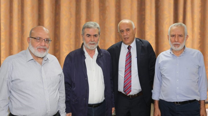 Jibril Rajoub meets in Beirut with Ziyad al-Nakhalah and Muhammad al-Hindi, head of the PIJ's political bureau (Jibril Rajoub's Facebook page, October 6 and 8, 2020).