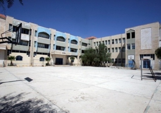 The yard of Al-Mahdi School in Bint Jbeil (Arch Consulting website).