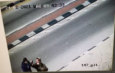 From the CCTV video documenting the attempted stabbing attack at the Yitzhar Junction (Rescue Without Borders in Judea and Samaria, February 24, 2021).