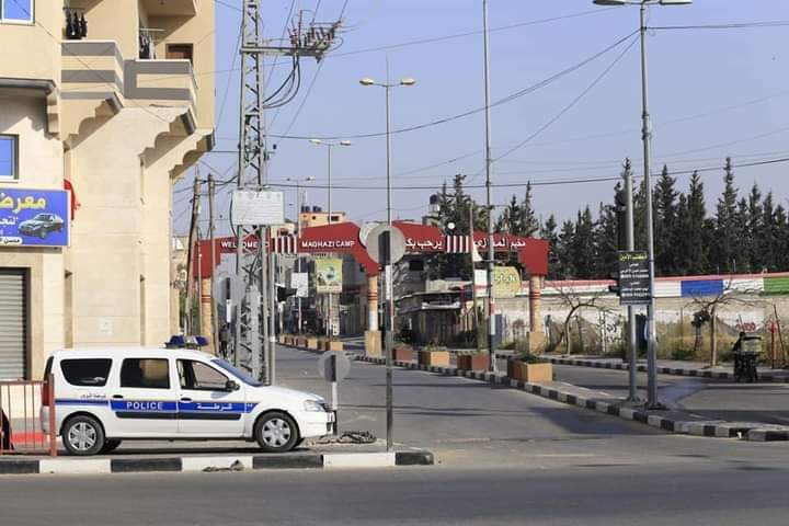 Preventive measures, including a ban on vehicular traffic, instituted throughout the Gaza Strip to halt the spread of the coronavirus (Palinfo Twitter account, April 16, 2021).