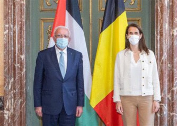 Riyad al-Maliki with the Belgian foreign minister. 