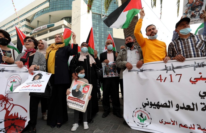 Support for Palestinian Prisoners Day in Bethlehem (right) and Nablus (left) (Wafa, April 18, 2021).