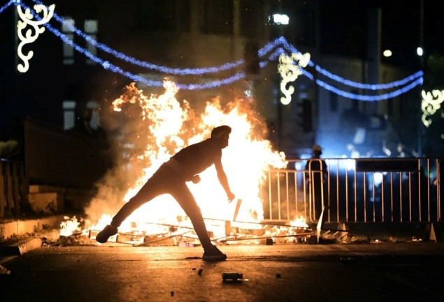 Violent clashes in East Jerusalem on the evening of May 8 (QUDSN Facebook page, May 9, 2021)