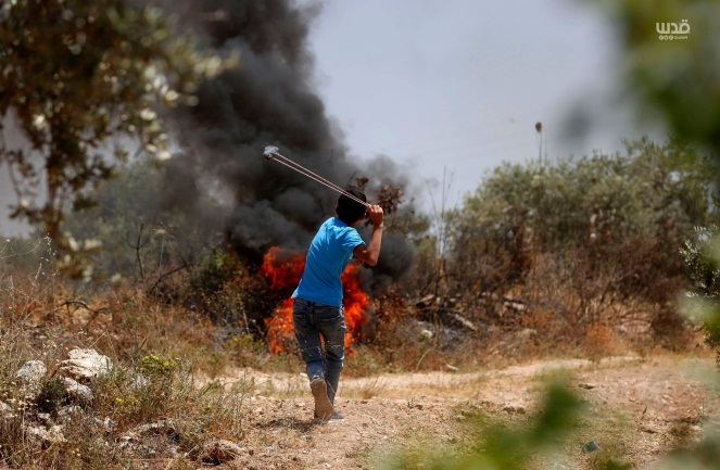 Palestinians riot near Bayta (QudsN Facebook page, May 28, 2021).