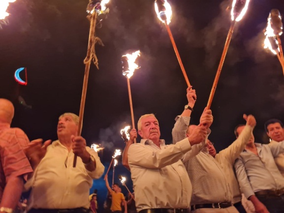 בכיר פתח מחמוד אלעאלול משתתף בפעילות ההטרדה הלילית בג'בל צביח (ופא, 29 ביוני 2021)