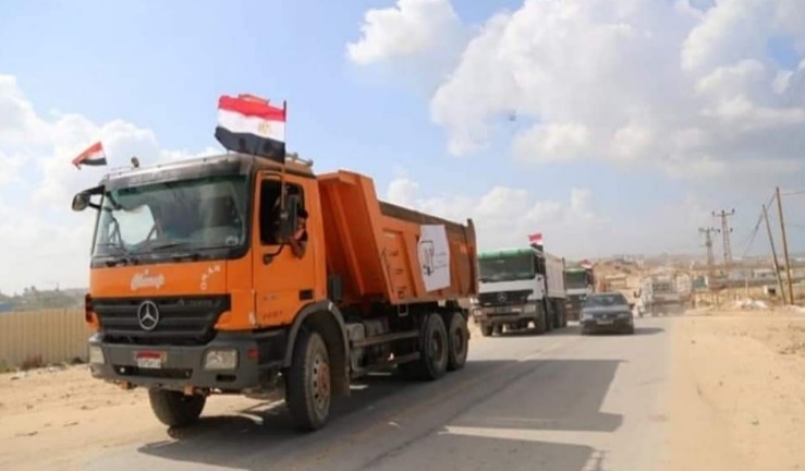 Egyptians rebuilding roads in the Gaza Strip (Safa Facebook page, September 23, 2021).